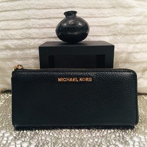 MICHAEL KORS BEDFORD WALLET